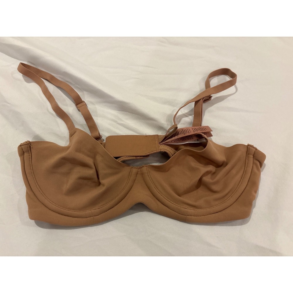 Skims Fits Everybody Unlined Underwire Bra Clay Neutral 32B Everyday Basic